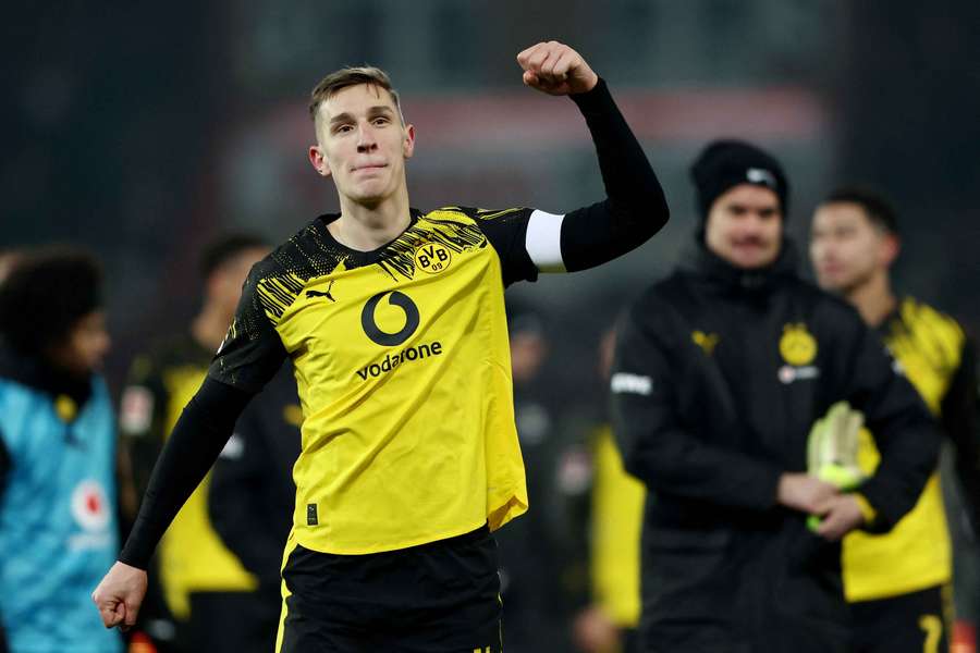 Borussia Dortmund defender Schlotterbeck happy with Real Madrid interest