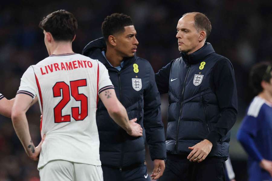 Problema da camisola de Inglaterra é visível nos ombros