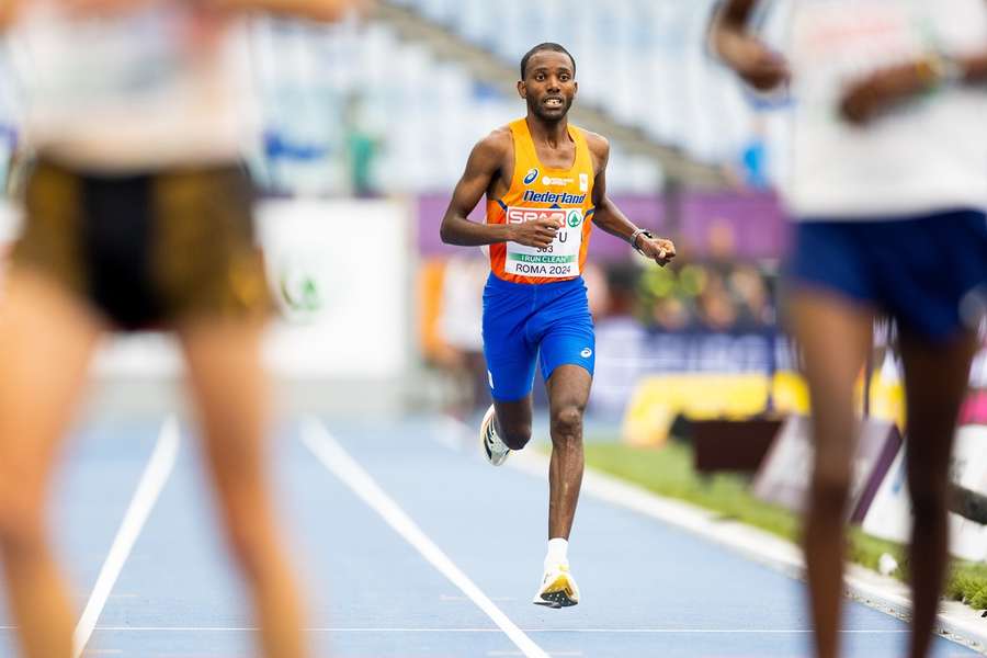 Filmon Tesfu zoekt een sponsor om zijn ambitie op de marathon waar te kunnen maken