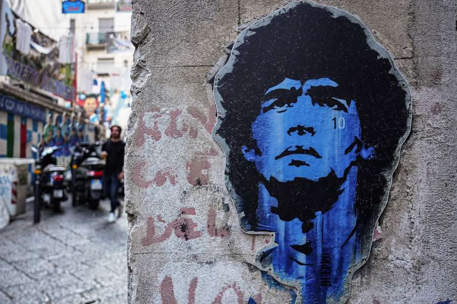 Ein Denkmal für Diego Maradona.