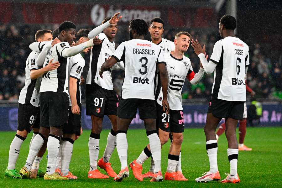 Rennes s'est imposé par le plus petit des écarts face à Metz ce vendredi, lors du match d'ouverture de la 14e journée de Ligue 1. 