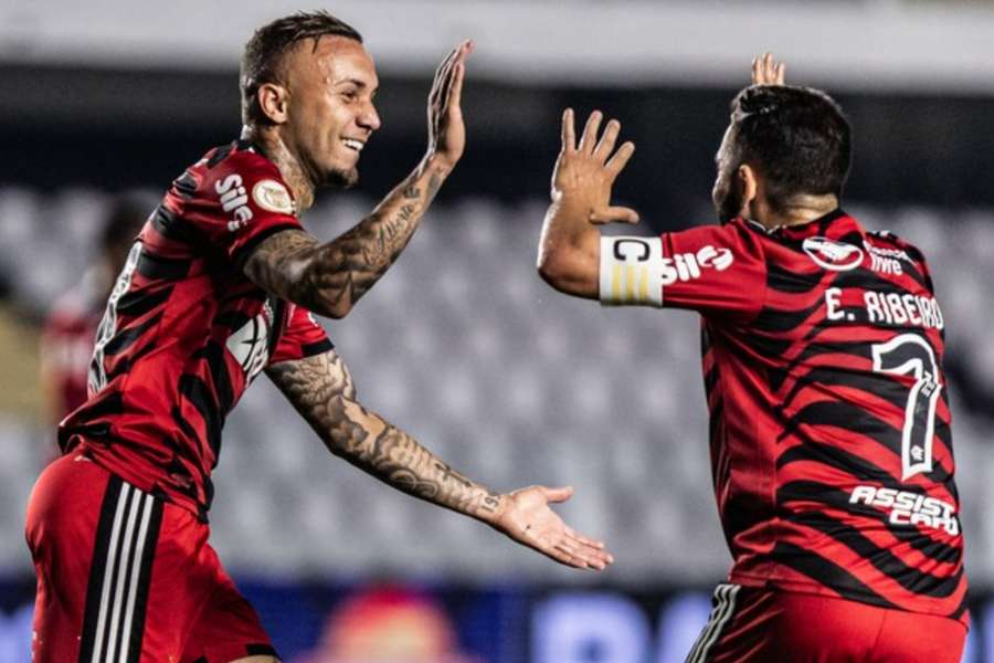 Everton Cebolinha marcou na vitória do Flamengo na Vila Belmiro