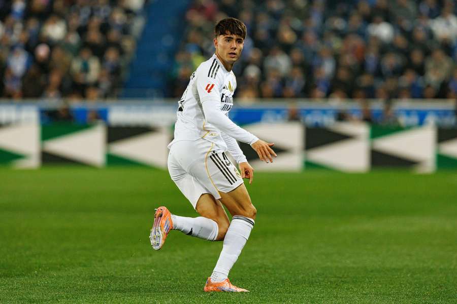 Victor Valdepeñas, defesa de 19 anos do Real Madrid Victor Valdepeñas, defesa de 19 anos do Real Madrid