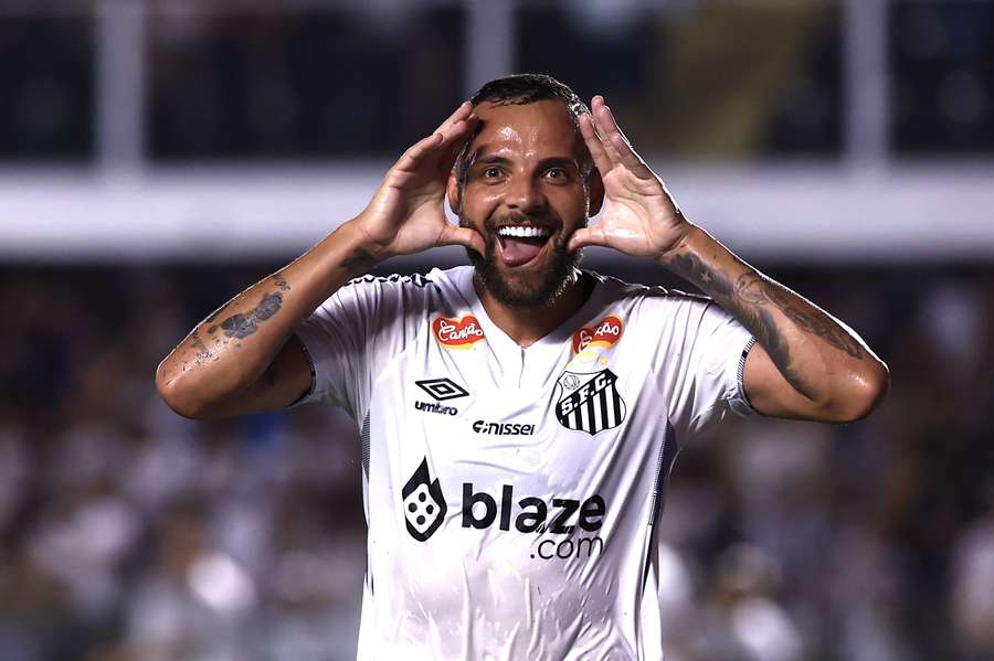Guilherme lembrou Neymar na comemoração Guilherme lembrou Neymar na comemoração