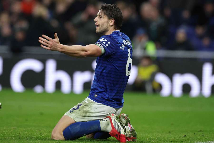 James Hill praises Bournemouth’s “never-say-die” spirit vs Sunderland James Hill praises Bournemouth’s “never-say-die” spirit vs Sunderland