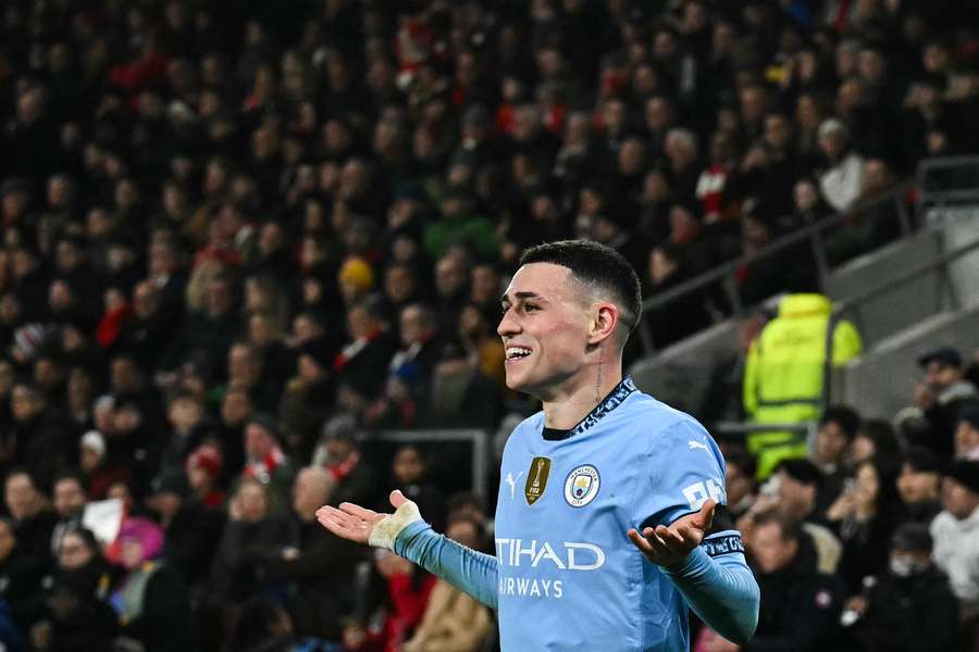 Phil Foden a marcat două goluri în ultima partidă de campionat, însă City tot nu a obținut victoria (2-2 pe terenul lui Brentford)