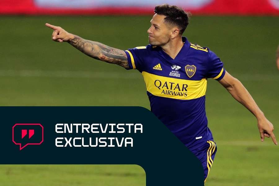 Mauro Zárate em partida pelo Boca