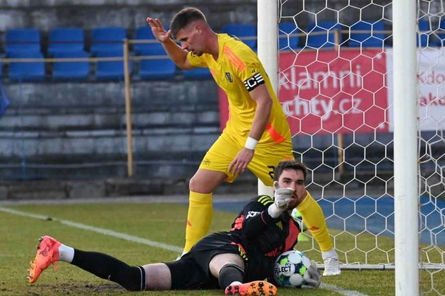 Jihlava v prvním soutěžním utkání roku 2026 obrala o body favorita na postup. Jihlava v prvním soutěžním utkání roku 2026 obrala o body favorita na postup.