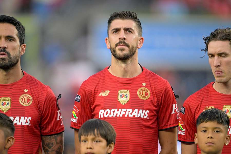 Paulinho em destaque no Toluca Paulinho em destaque no Toluca