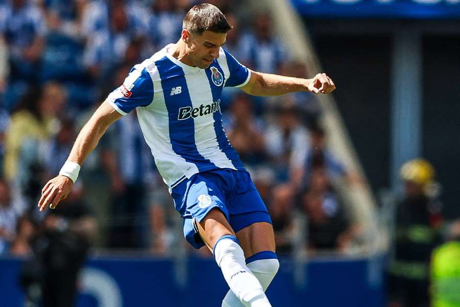 Bednarek foi formado no FC Porto Bednarek foi formado no FC Porto