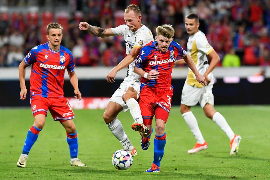 Podaří se Hradci opět překvapit favorizovanou Plzeň?