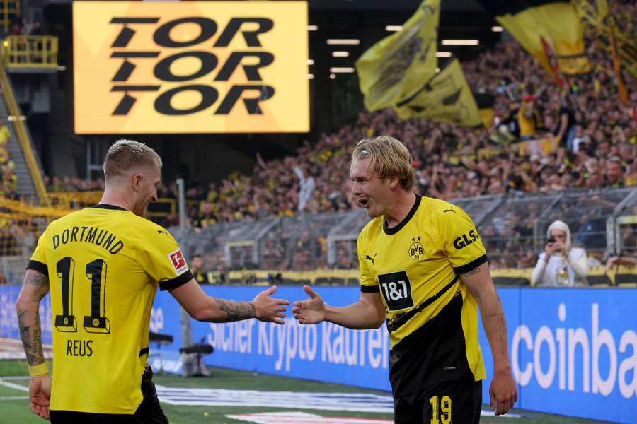 Dortmund players celebrating scoring