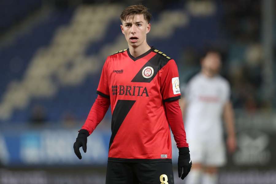 Nick Bätzner wird in der kommenden Saison in der 2. Bundesliga für den SC Paderborn auflaufen.