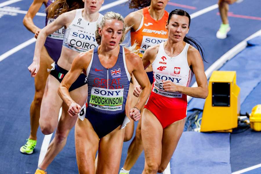 Hodgkinson coasts as Doroshchuk wins Ukraine's second world indoor gold