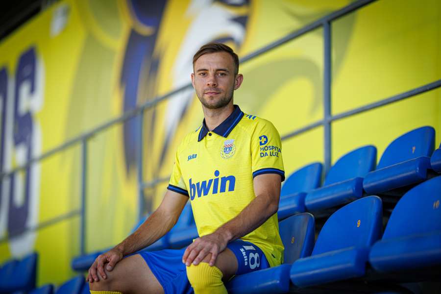 Lebedenko com a camisola do Arouca Lebedenko com a camisola do Arouca