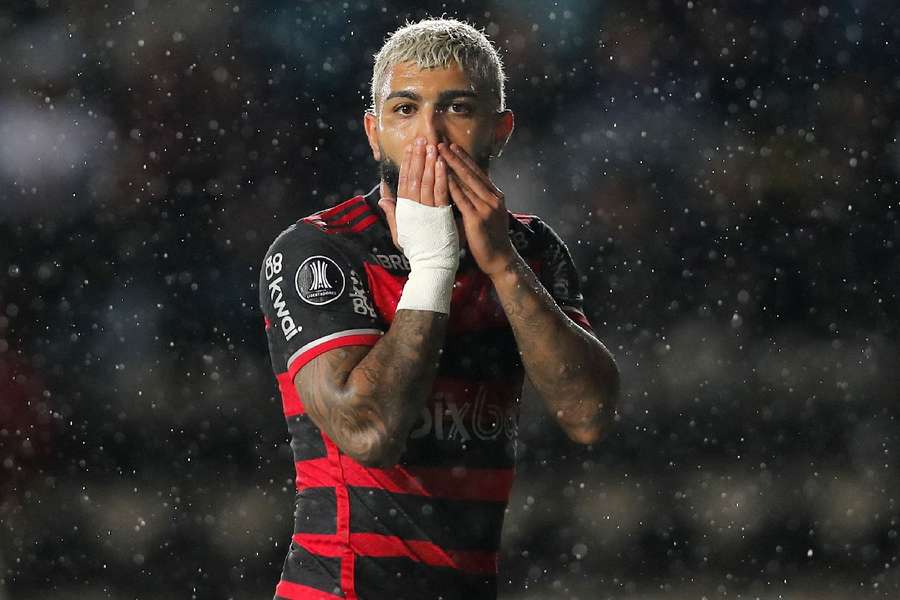 Gabriel Barbosa foi ainda multado pela diretoria do Flamengo
