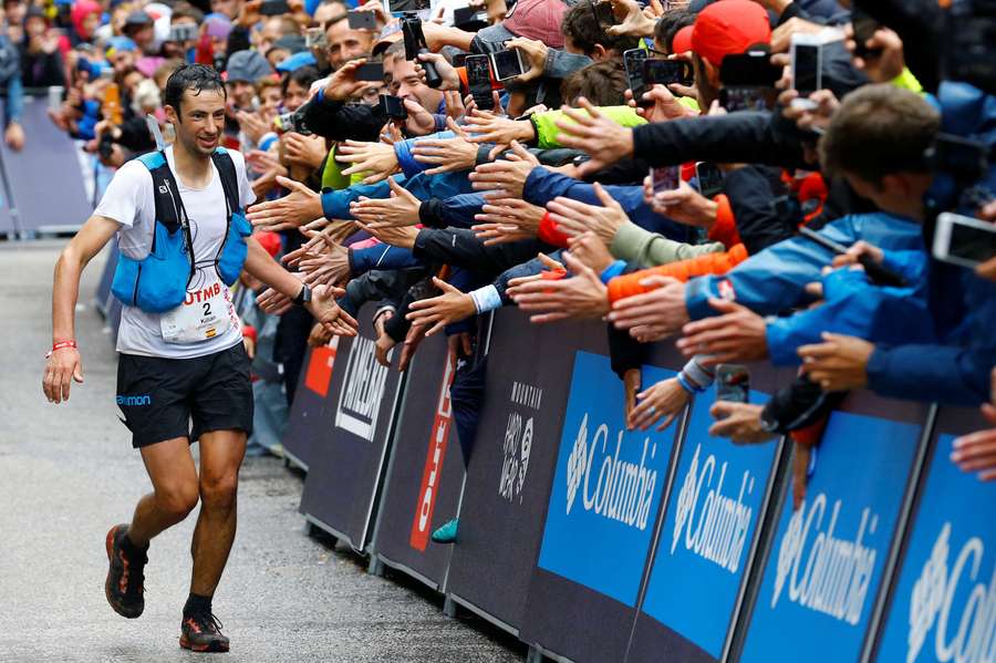 Jornet is celebrated by the crowd as he earns his first Mont Blanc title since 2011