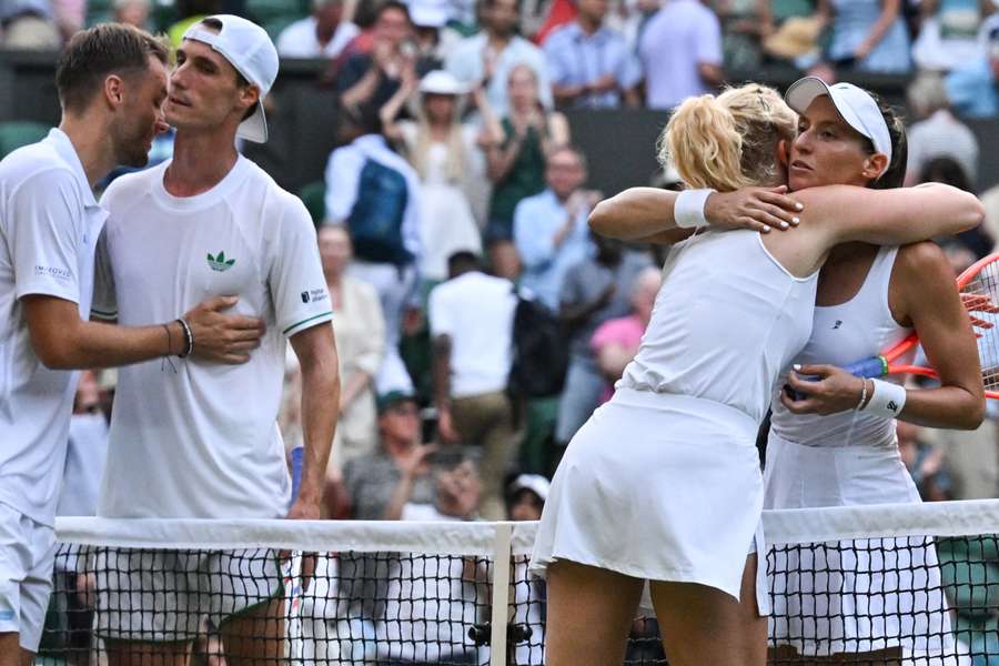 Luísa Stefani e Joe Salisbury perderam final de Wimbledon nas duplas mistas