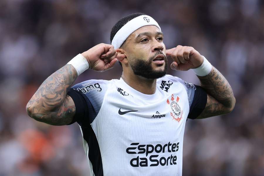 Memphis vuelve a liderar al Corinthians.