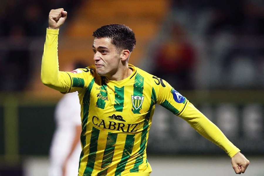 Rodrigo Ramos esteve emprestado ao Tondela na última época