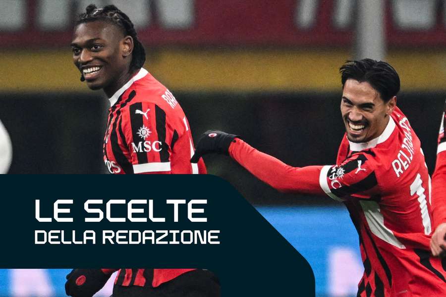 Rafa Leao e Tijjani Reijnders festeggiano uno dei sei gol rifilati al Sassuolo dal Milan in Coppa Italia