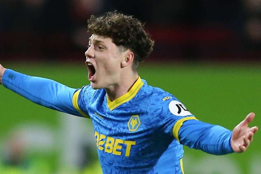 Bude Krejčí dělat kapitána i v Anglii? Je úžasné, jak vede tým, chválí ho trenér. Má to ale háček