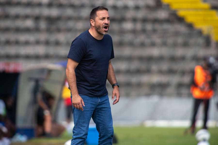 Vasco Matos, treinador do Santa Clara