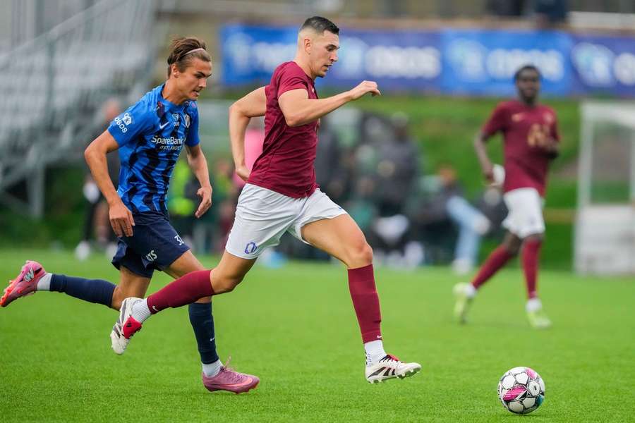 Slavia si vyhlédla posilu do útoku v Norsku, mladého útočníka srovnávají s Haalandem.