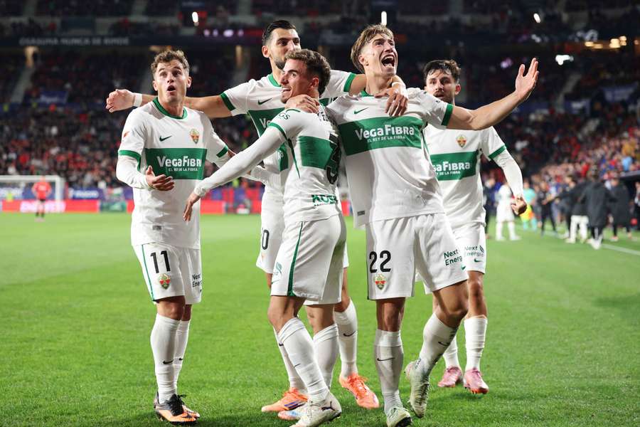 El Elche celebra un gol