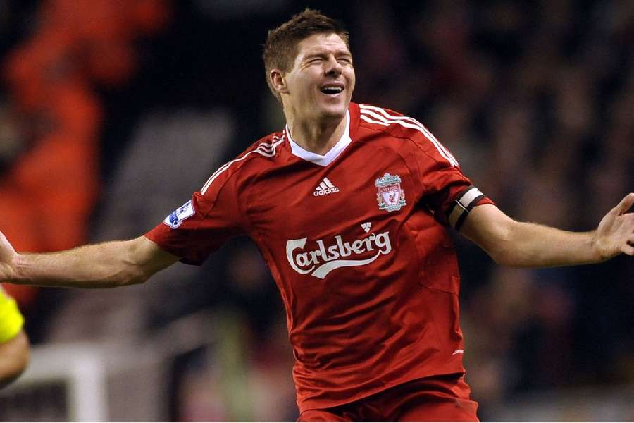 Os Reds vestiram Adidas pela última vez de 2006 a 2012