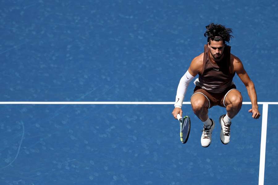 McEnroe cere o schimbare radicală în tenis: „Această regulă trebuie să dispară imediat!” McEnroe cere o schimbare radicală în tenis: „Această regulă trebuie să dispară imediat!”