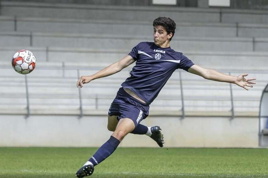 Manu Silva cumpriu grande parte da formação no Feirense