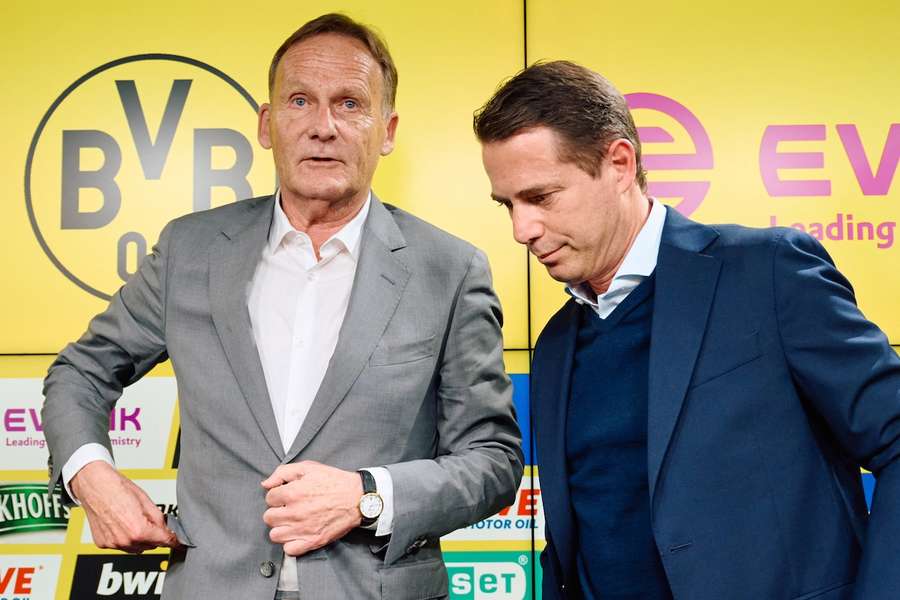 Hans-Joachim Watzke e Lars Ricken estão a trabalhar afincadamente no plantel do Dortmund para a próxima época