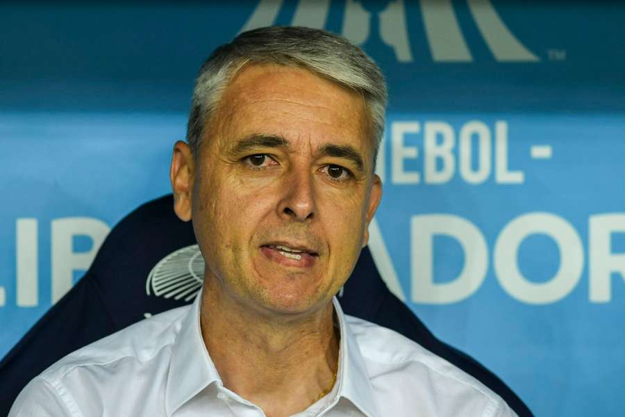 Tiago Nunes deve trocar o Sporting Cristal pelo Botafogo