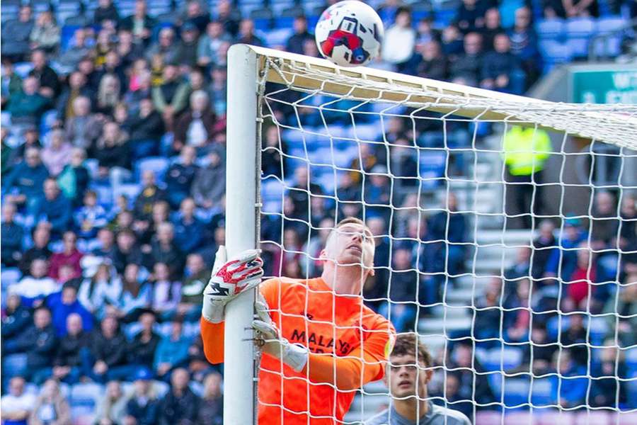 Travessão 5 cm mais alto ajuda Cardiff a vencer o Wigan