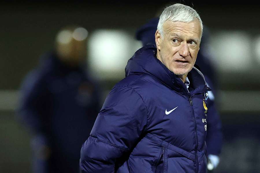 Didier Deschamps à l'entraînement des Bleus. Didier Deschamps à l'entraînement des Bleus.
