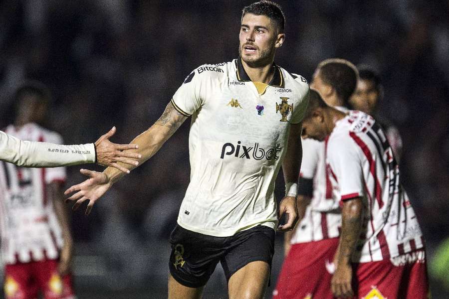 Pedro Raul é o artilheiro do Vasco na atual temporada, com sete gols