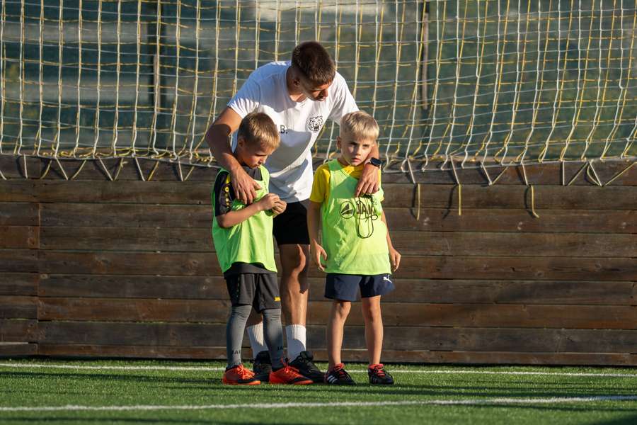 Artur Bybik, the club’s most capped player, with his U7s