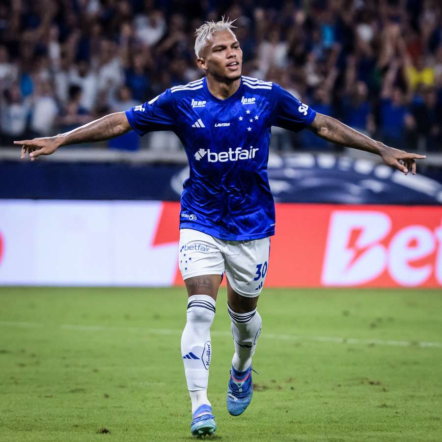 Gabriel Veron estava emprestado ao Cruzeiro em 2024 Gabriel Veron estava emprestado ao Cruzeiro em 2024