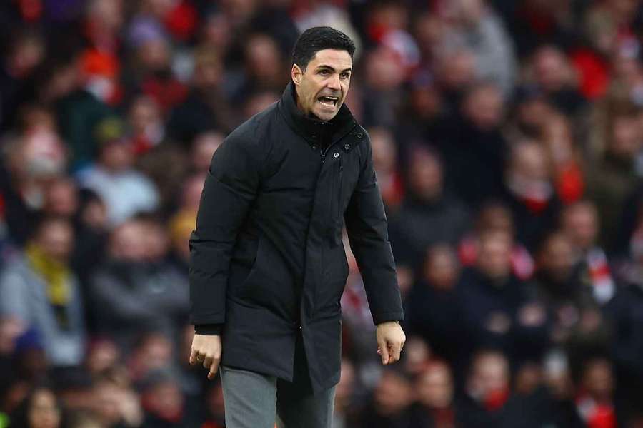 Arteta admits Arsenal "have to be actively looking" for new players in January