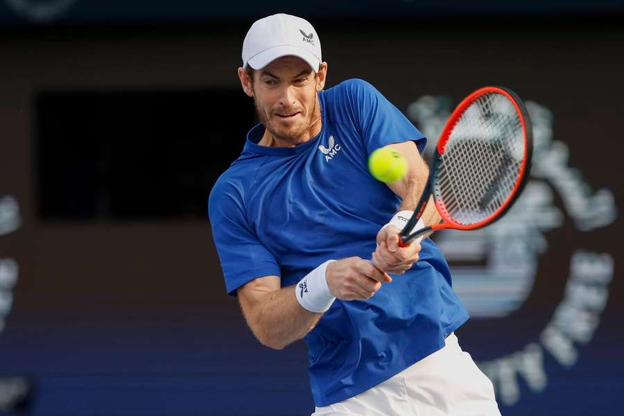Andy Murray končí v Dubaji už v osmifinále.
