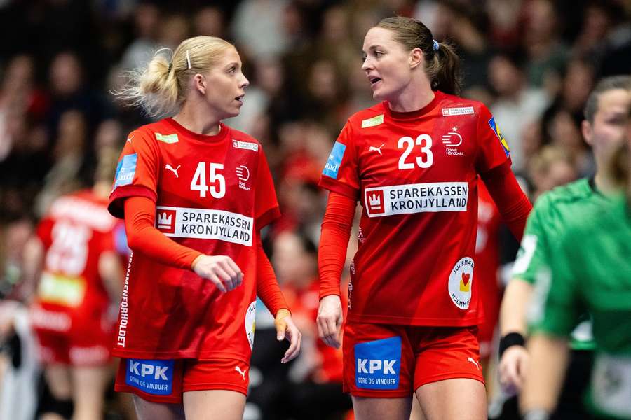 Julie Scaglione și Kristina Jorgensen 