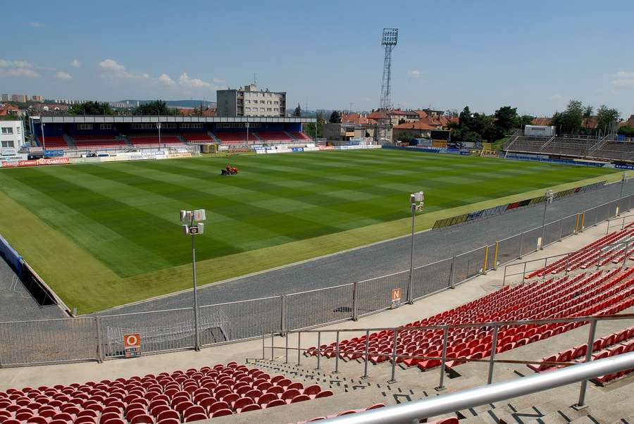 Stadion v Srbské ulici by mohl projít kompletní rekonstrukcí.