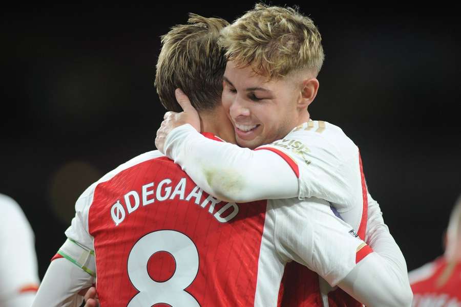 Arsenal viert de goal van Odegaard