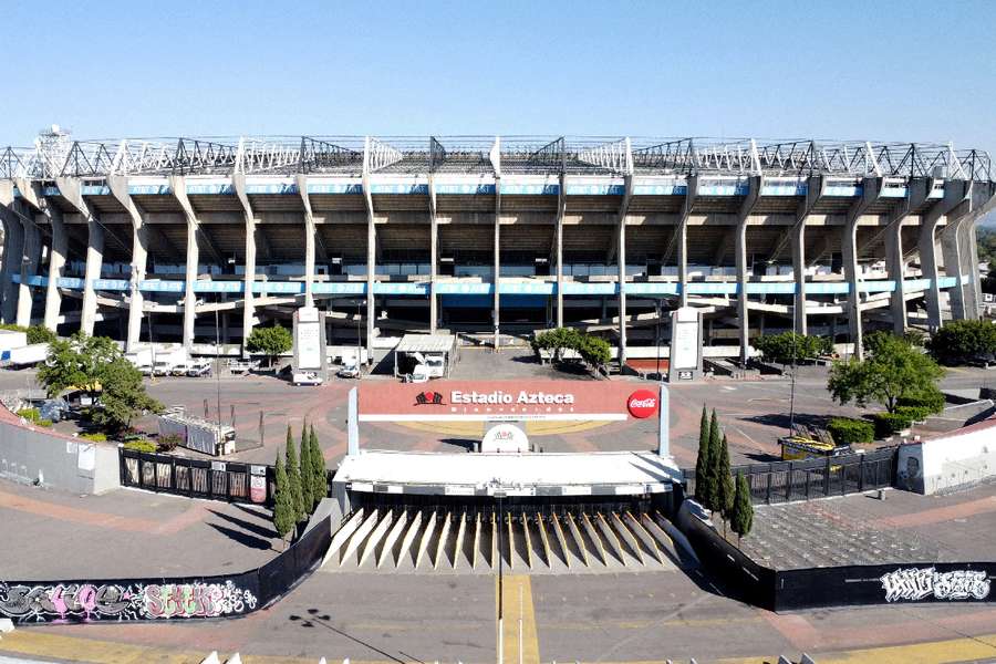 General view outside Estadio Azteca