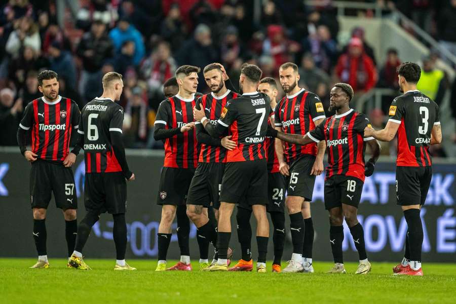 Spartak čaká štvrťfinále Slovnaft Cupu. Spartak čaká štvrťfinále Slovnaft Cupu.