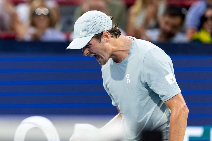 Joao Fonseca is through to the third round in Cincinnati