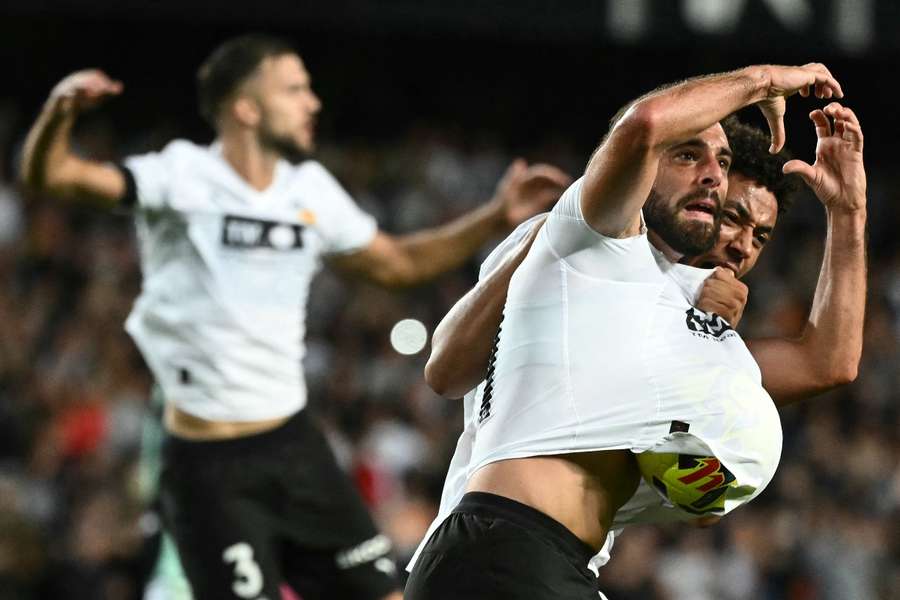 Luis Rioja celebra el empate del Valencia Luis Rioja celebra el empate del Valencia