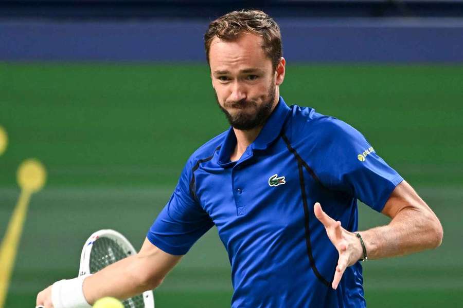 Daniil Medvedev ajunge în sferturi la Shanghai Daniil Medvedev ajunge în sferturi la Shanghai