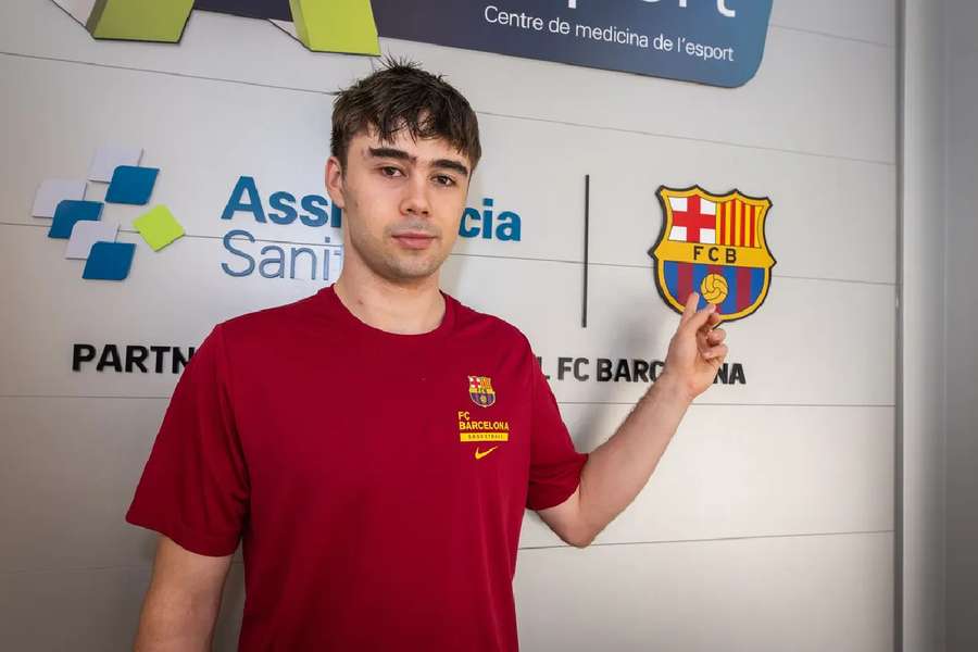 Es oficial: Juan Núñez ficha por el Barcelona.